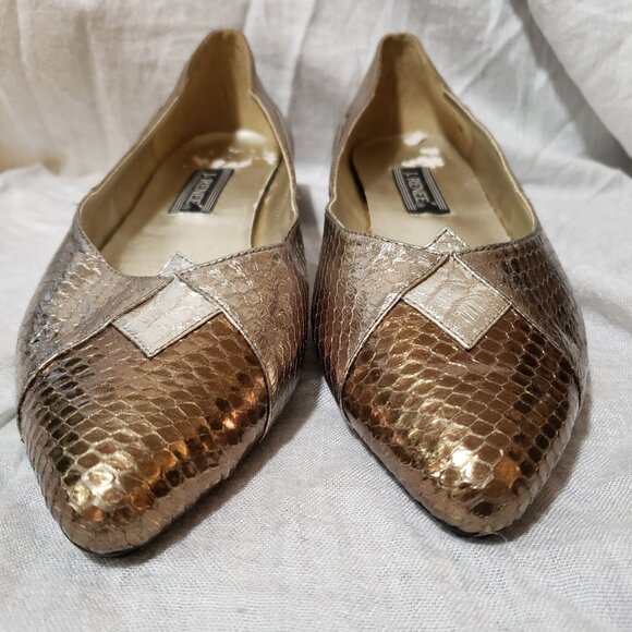 J. Renee Metallic Reptile Print Pointy Toe Flat Slip On Shoe Size 11 EUC - Picture 2 of 10